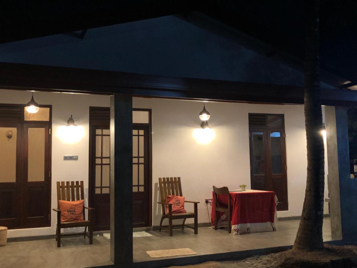 Lohas Villa Hiriketiya Диквела Екстериор снимка